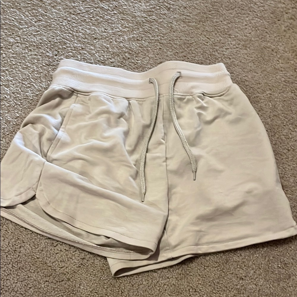 Women's Cream Shorts